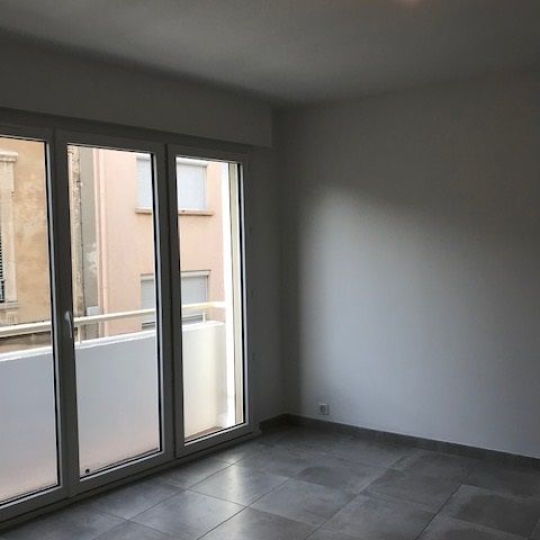  Annonces NIMES : Appartement | NIMES (30900) | 44 m2 | 613 € 