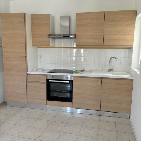  Annonces NIMES : Appartement | NIMES (30900) | 36 m2 | 550 € 