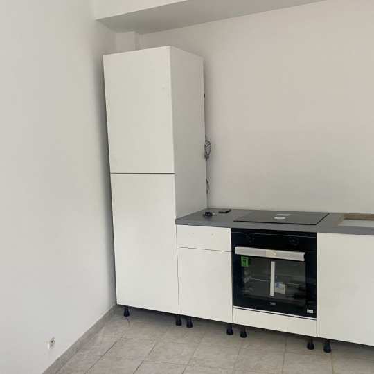  Annonces NIMES : Appartement | NIMES (30900) | 36 m2 | 489 € 