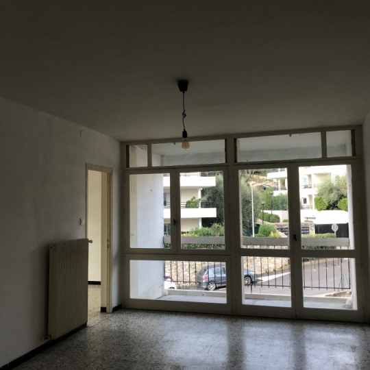  Annonces NIMES : Apartment | NIMES (30900) | 66 m2 | 708 € 