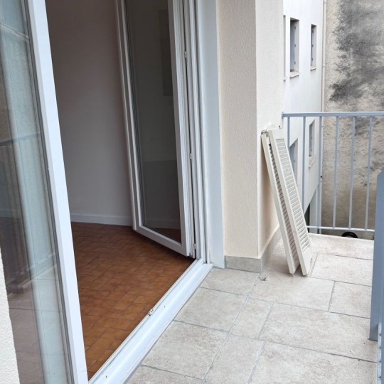  Annonces NIMES : Appartement | NIMES (30900) | 33 m2 | 500 € 