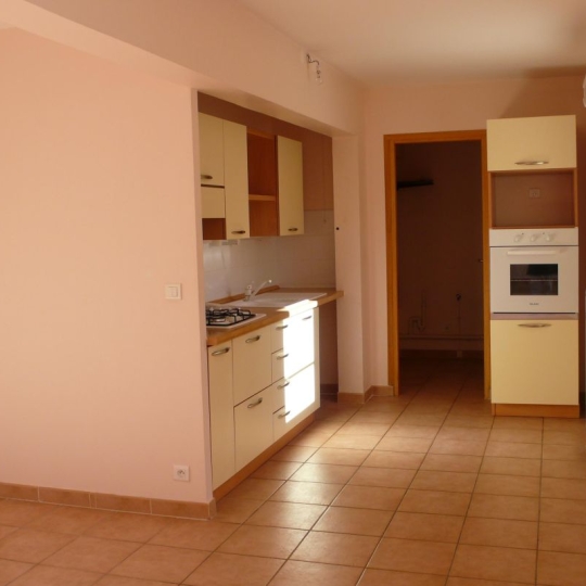  Annonces NIMES : Appartement | NIMES (30900) | 104 m2 | 1 282 € 