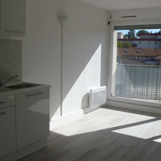 Annonces NIMES : Appartement | NIMES (30900) | 35.00m2 | 576 € 