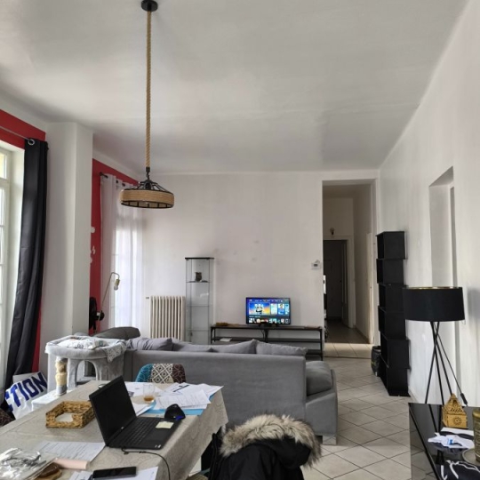 Annonces NIMES : Appartement | NIMES (30900) | 87.00m2 | 722 € 