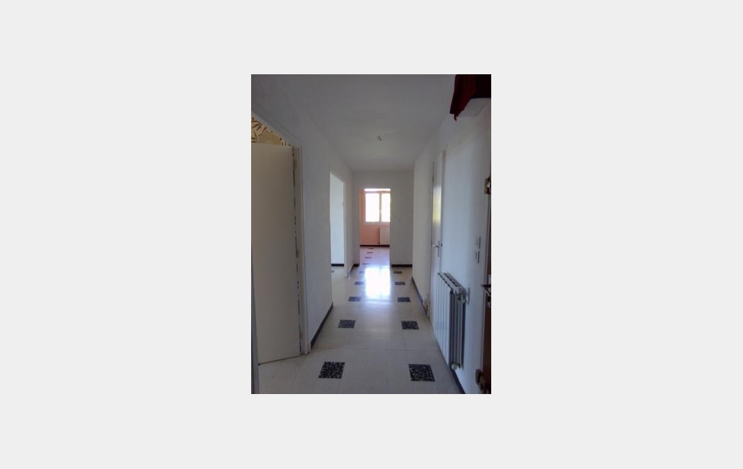 Annonces NIMES : Appartement | NIMES (30000) | 80 m2 | 780 € 