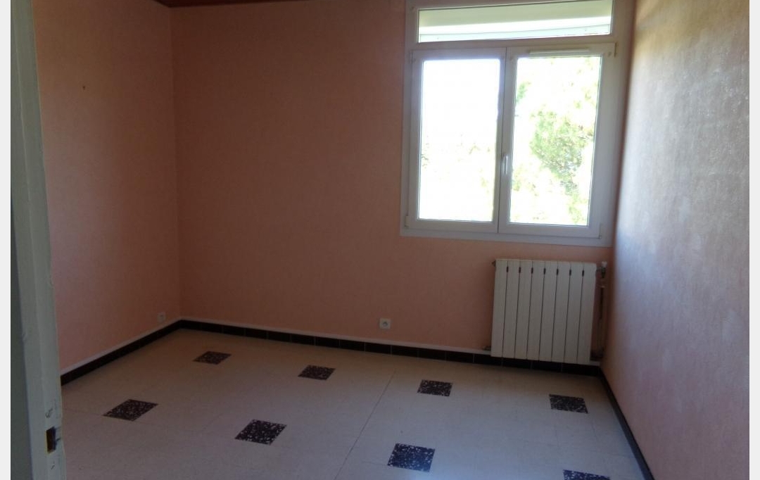 Annonces NIMES : Appartement | NIMES (30000) | 80 m2 | 780 € 