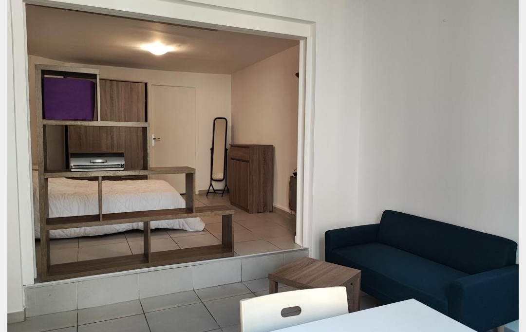 Annonces NIMES : Appartement | NIMES (30000) | 35 m2 | 430 € 