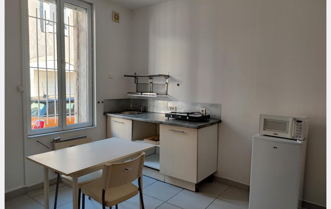 Annonces NIMES : Appartement | NIMES (30000) | 35 m2 | 430 € 