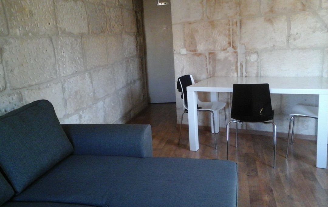 Annonces NIMES : Appartement | NIMES (30900) | 34 m2 | 520 € 