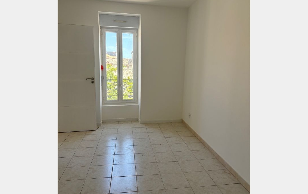 Annonces NIMES : Appartement | NIMES (30900) | 36 m2 | 550 € 