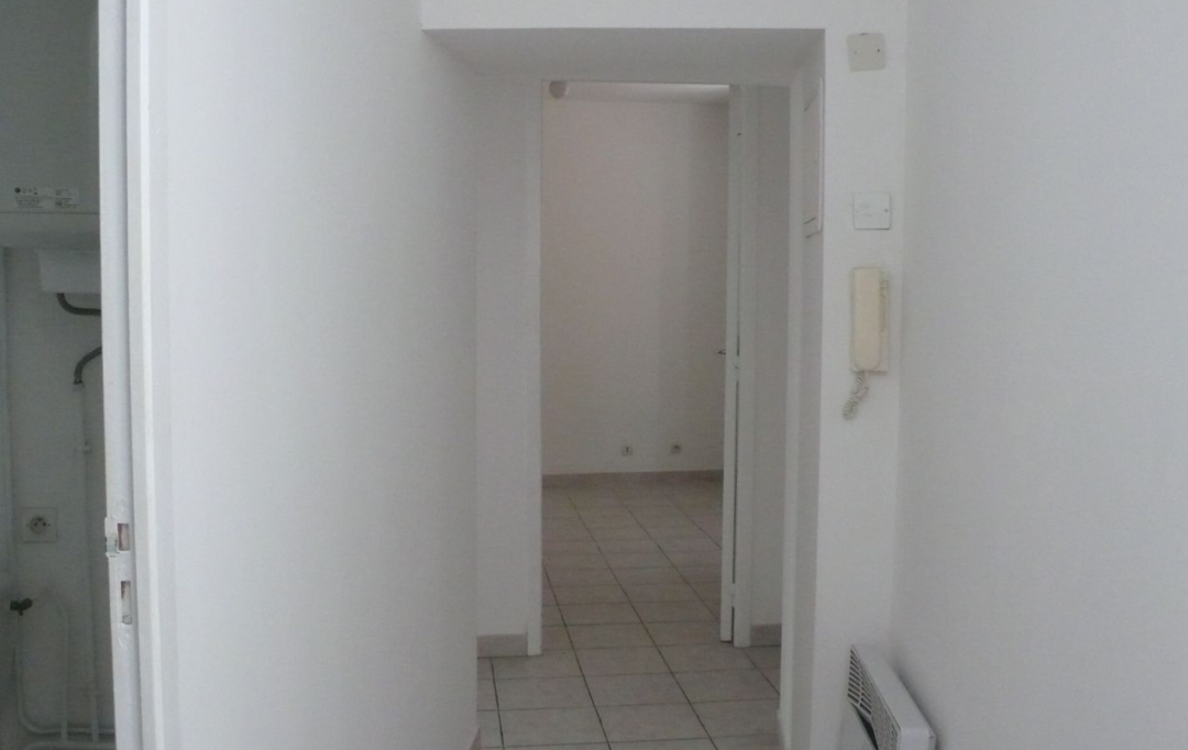 Annonces NIMES : Appartement | NIMES (30900) | 36 m2 | 489 € 