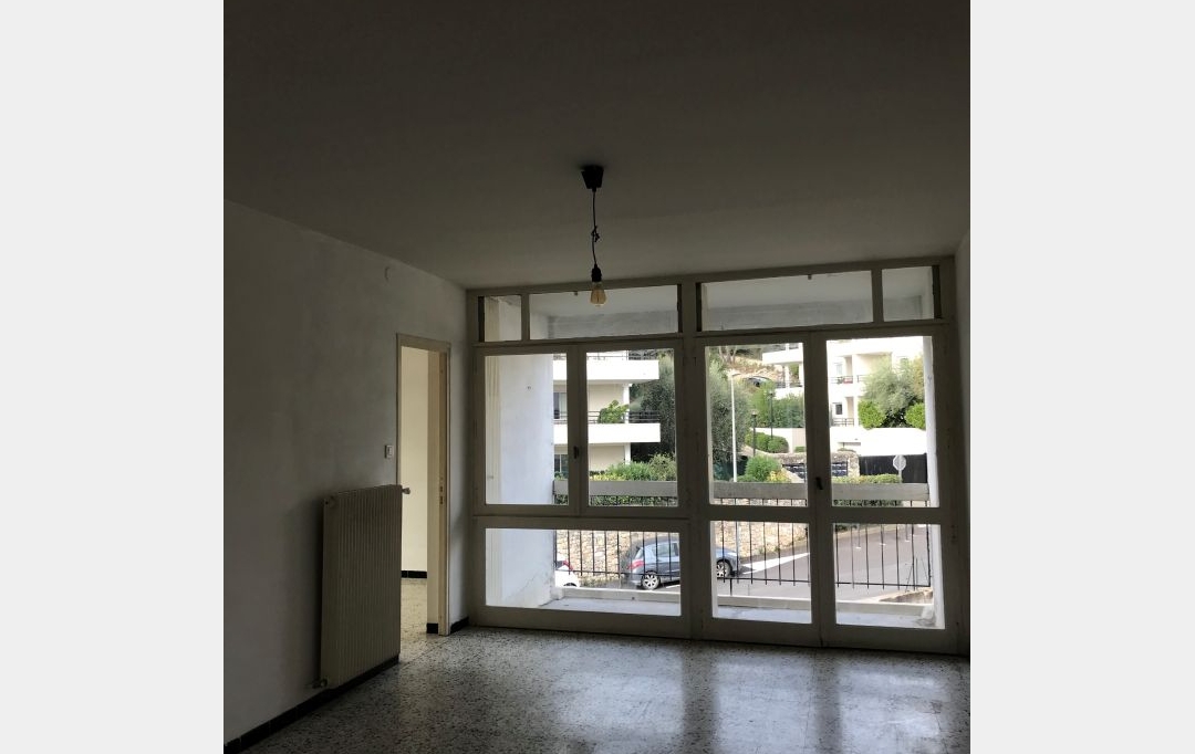 Annonces NIMES : Apartment | NIMES (30900) | 66 m2 | 708 € 