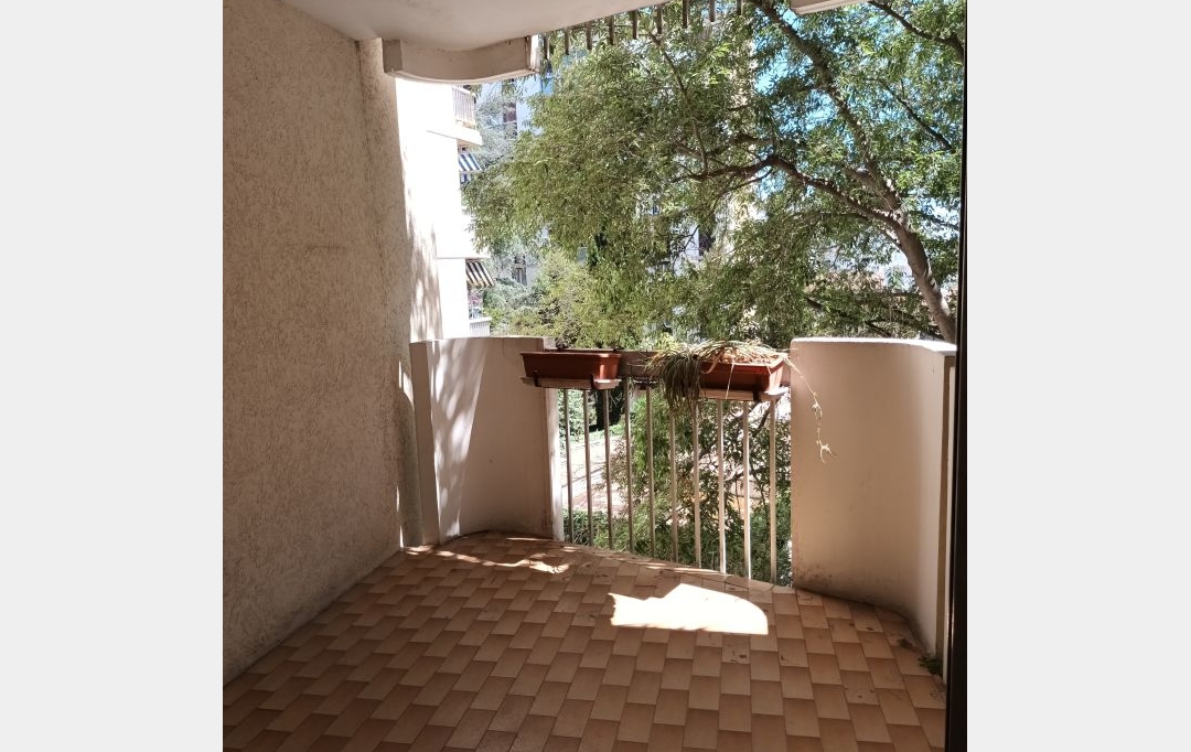 Annonces NIMES : Appartement | NIMES (30000) | 41 m2 | 610 € 