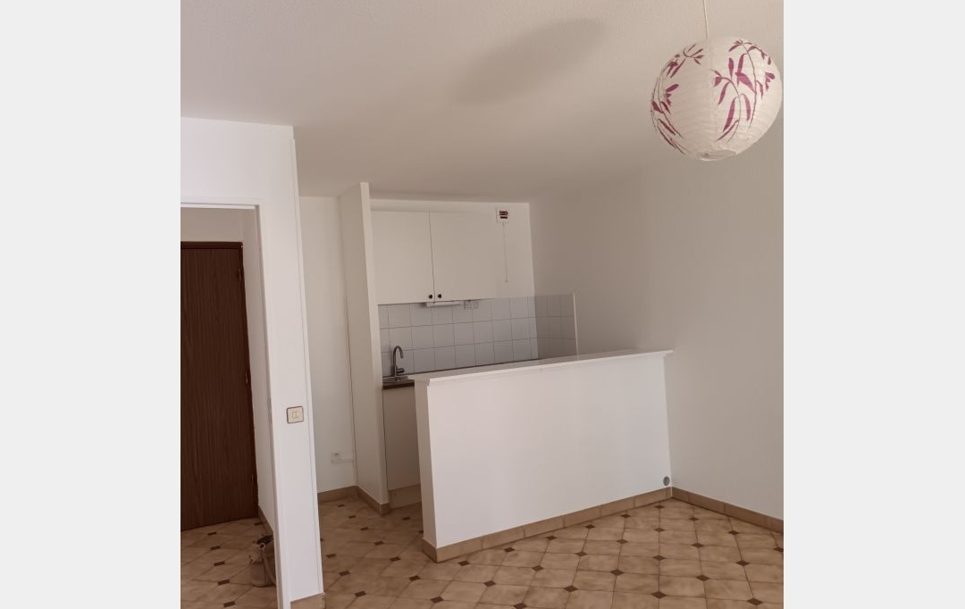 Annonces NIMES : Appartement | NIMES (30000) | 41 m2 | 610 € 