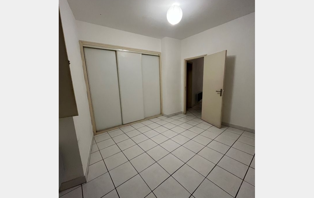 Annonces NIMES : Appartement | NIMES (30900) | 45 m2 | 524 € 