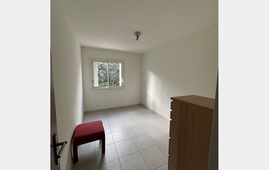 Annonces NIMES : Apartment | NIMES (30900) | 64 m2 | 1 080 € 