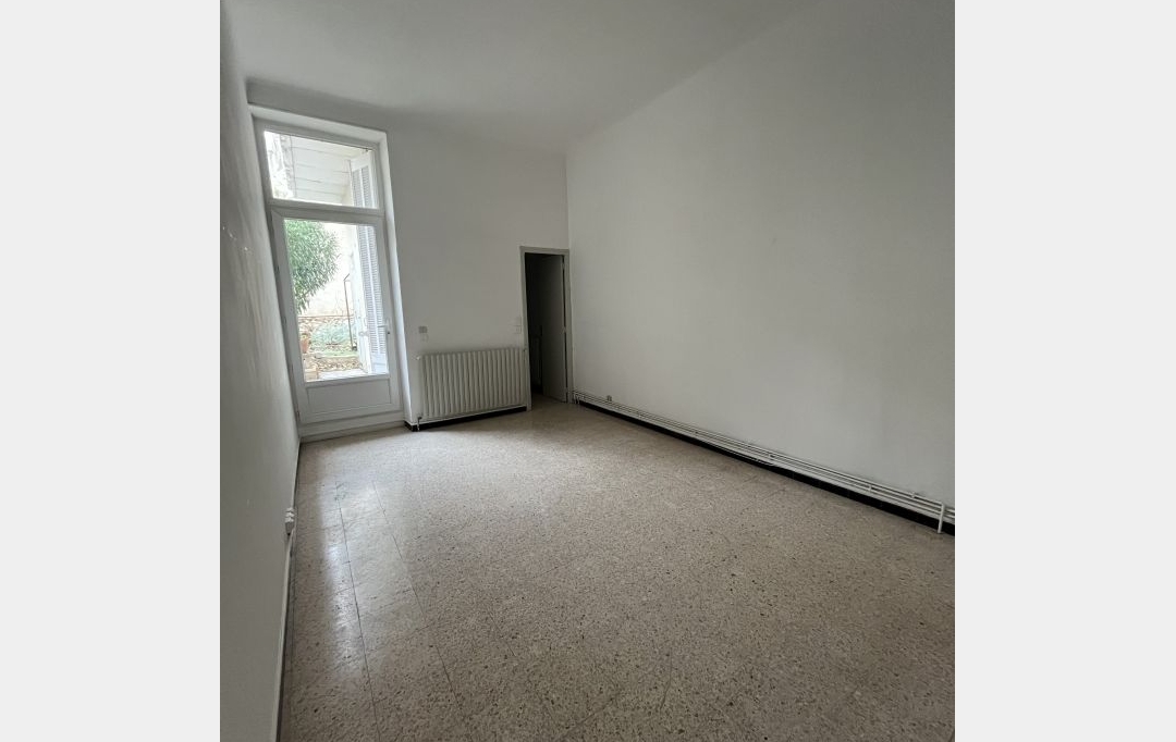 Annonces NIMES : Appartement | NIMES (30900) | 50 m2 | 573 € 