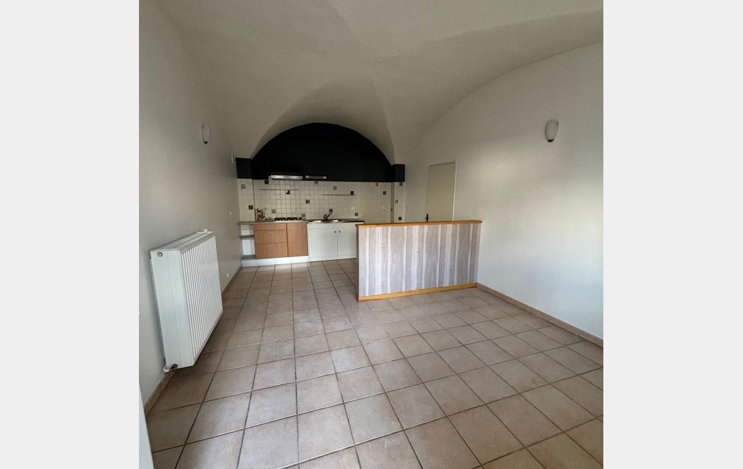 Annonces NIMES : Appartement | NIMES (30900) | 59 m2 | 610 € 