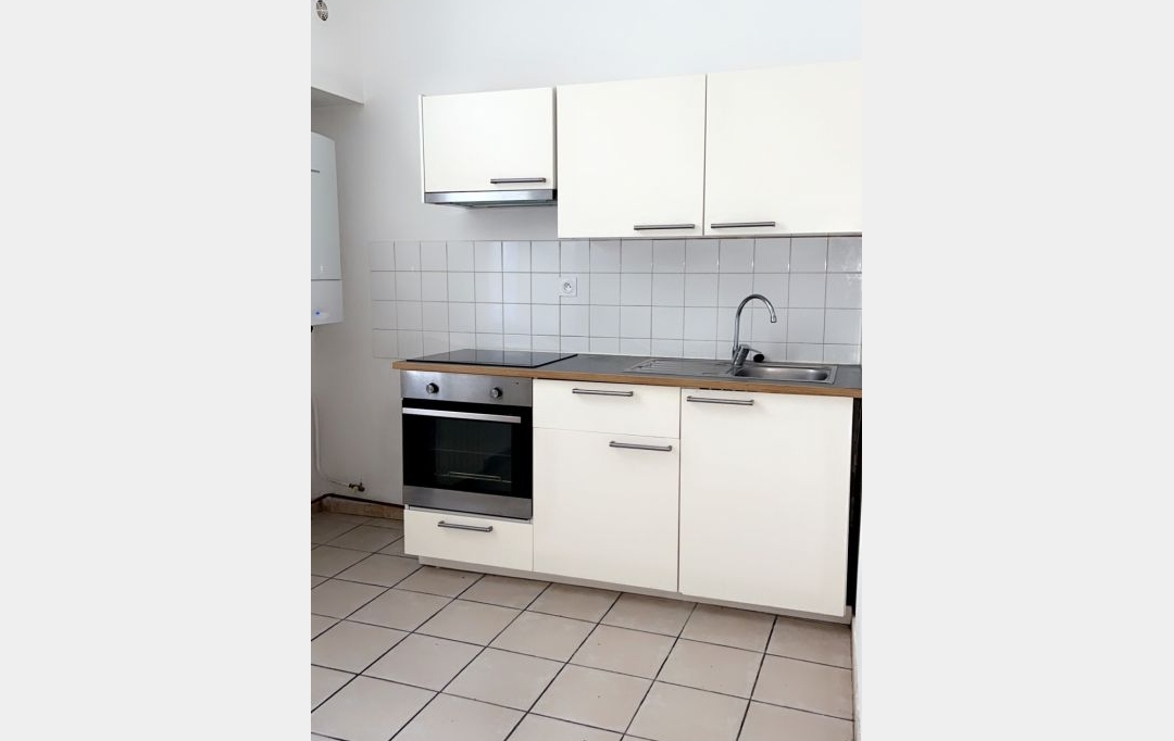 Annonces NIMES : Appartement | NIMES (30900) | 41 m2 | 437 € 