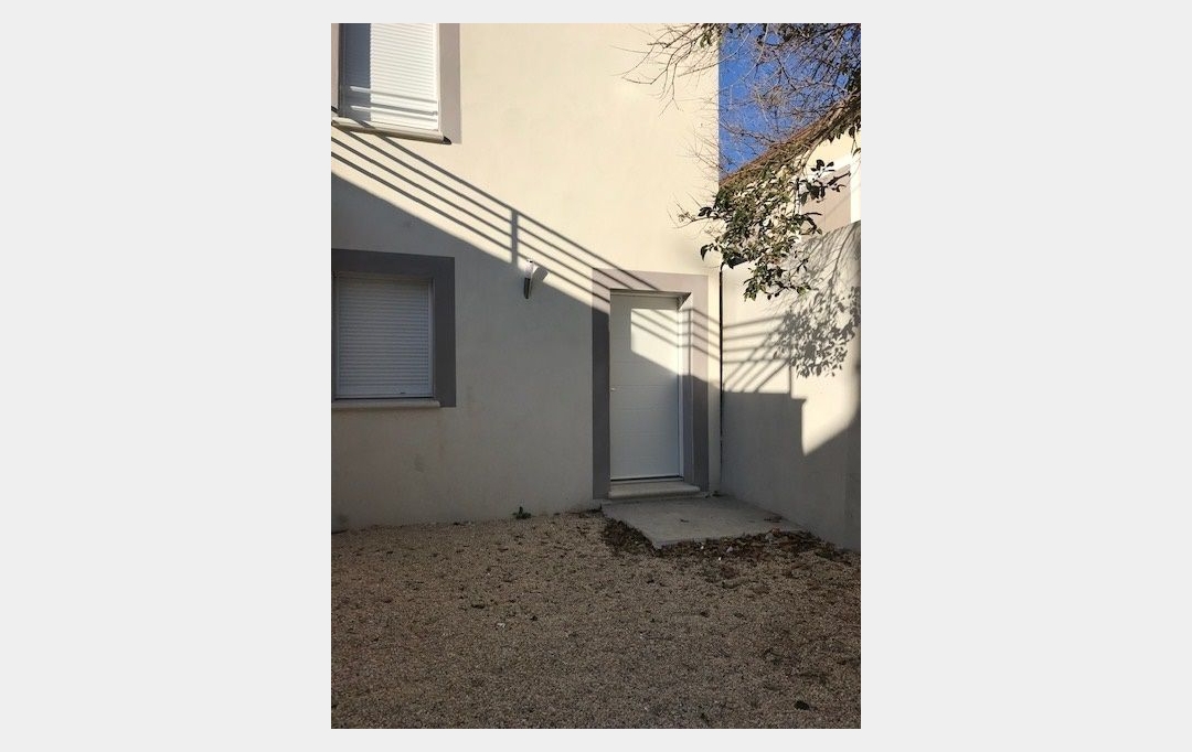 Annonces NIMES : Maison / Villa | NIMES (30900) | 73 m2 | 971 € 