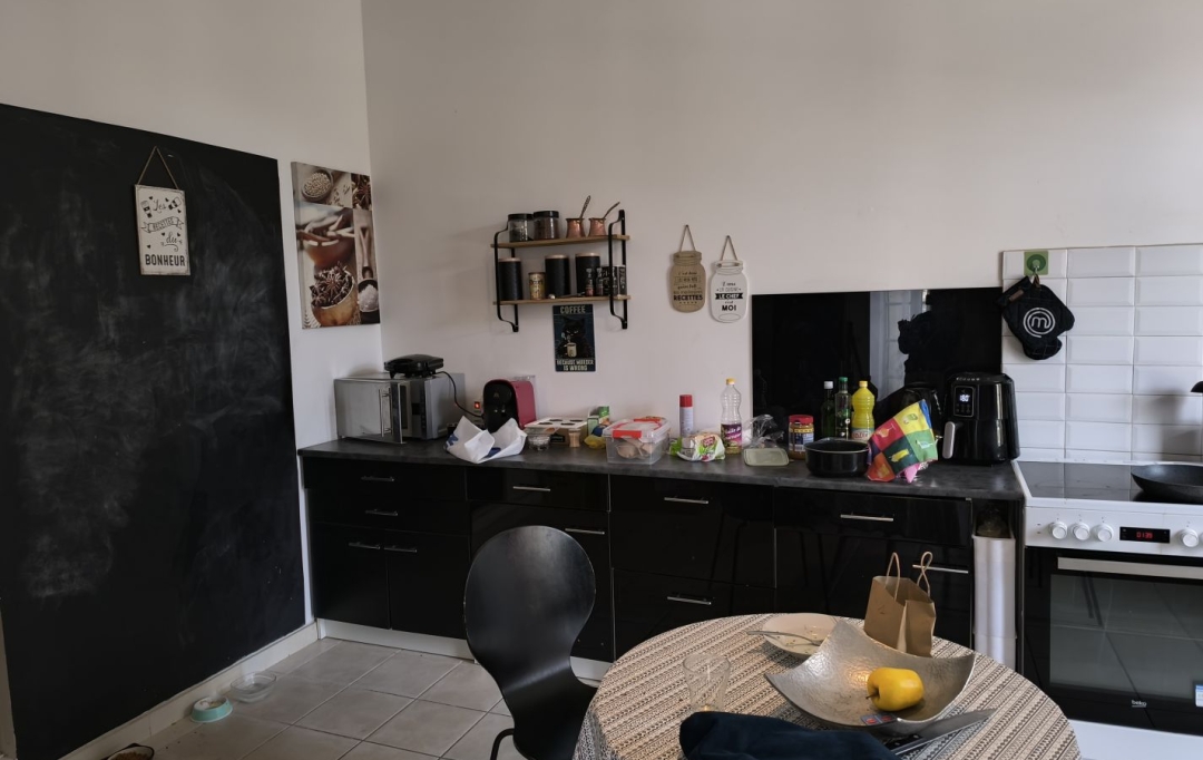 Annonces NIMES : Appartement | NIMES (30900) | 87 m2 | 722 € 