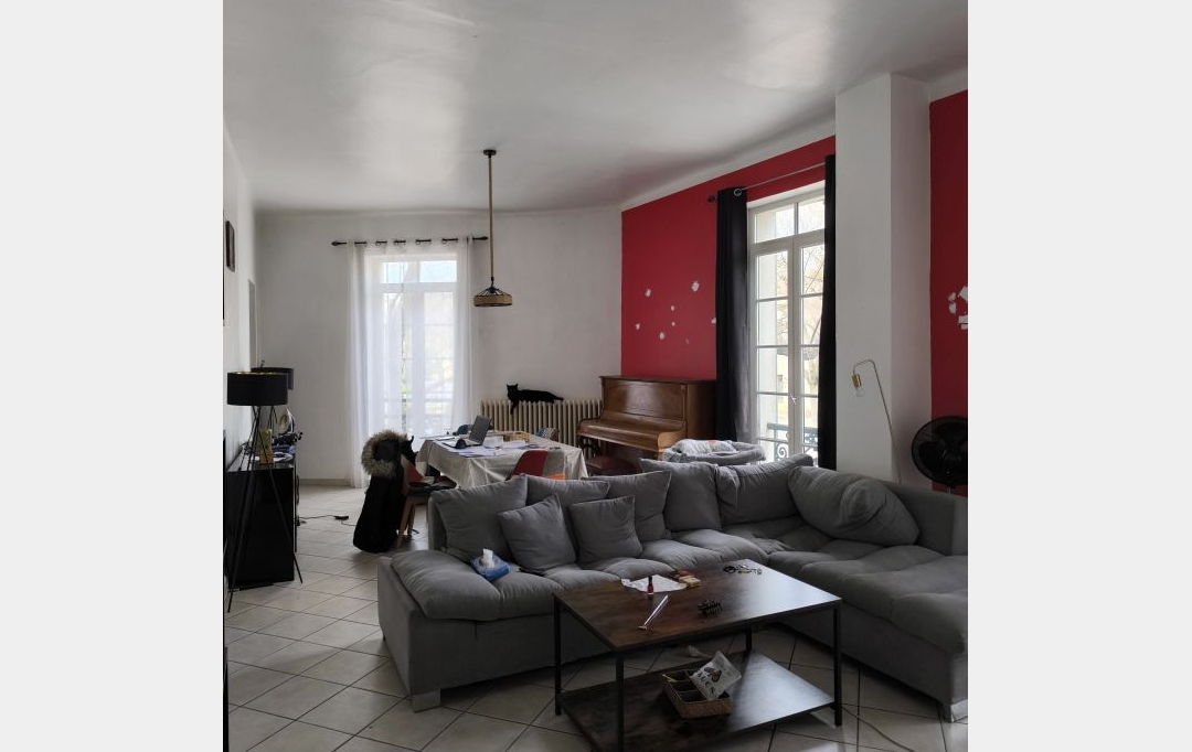 Annonces NIMES : Appartement | NIMES (30900) | 87 m2 | 722 € 