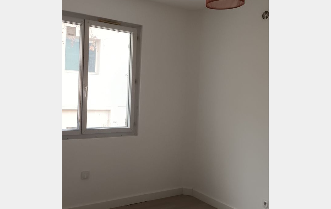 Annonces NIMES : Appartement | NIMES (30900) | 71 m2 | 970 € 