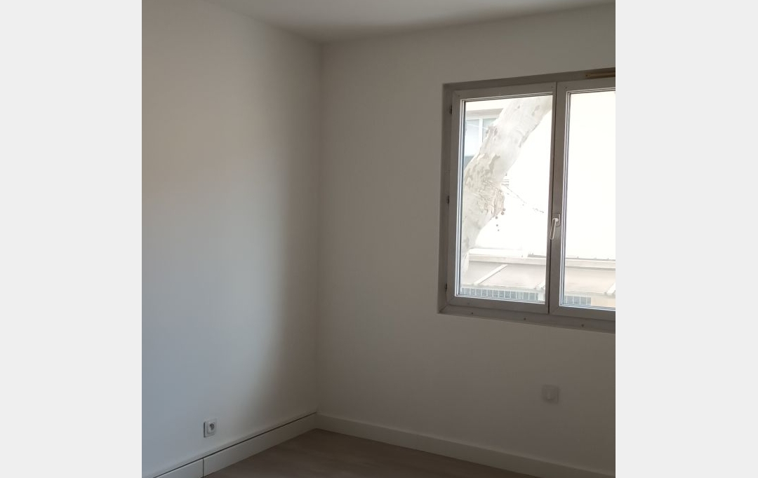 Annonces NIMES : Appartement | NIMES (30900) | 71 m2 | 970 € 